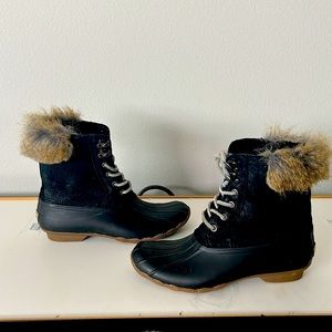 Sperry waterproof boots,faux-fur. Small scuffs as shown in photos
